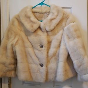 Beautiful Cream Vintage Mink Cropped Coat Short